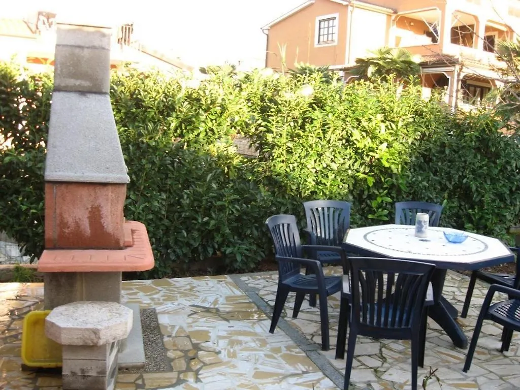 Holiday Apartment In Funtana With Air Conditioning, Wifi, Washing Machine 4990-1 Croatia